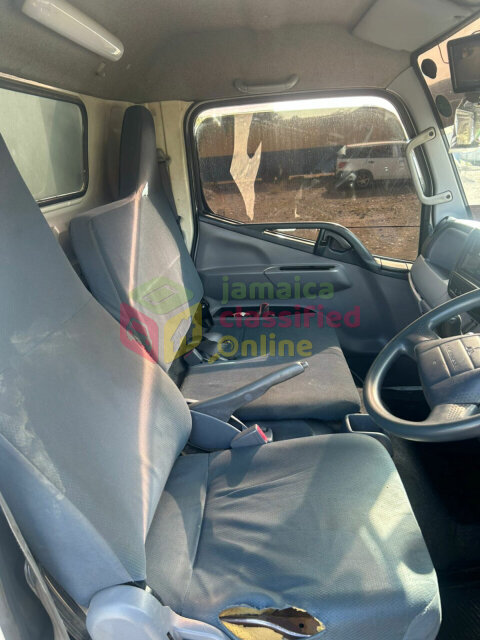 2014 Mitsubishi Fuso