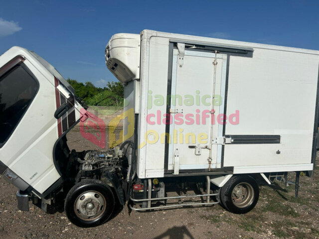 2014 Mitsubishi Fuso