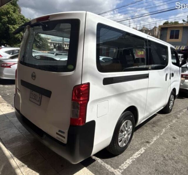 2015 Nissan  Van