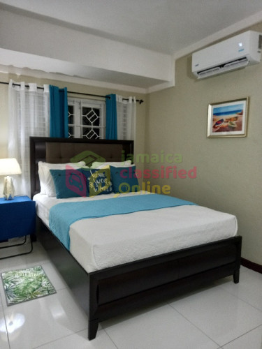 Queen Headboard, Mattress No Base Beds Montego Bay