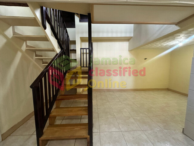13 Bedroom Apartment , 9 Bathrooms (approximetly)