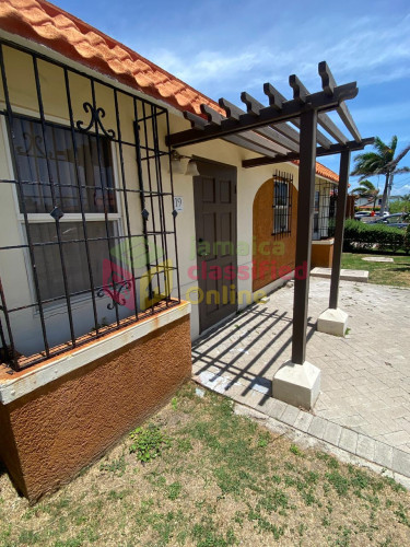 2 Bedroom 2 Bath (US$250,000) In Gated Community