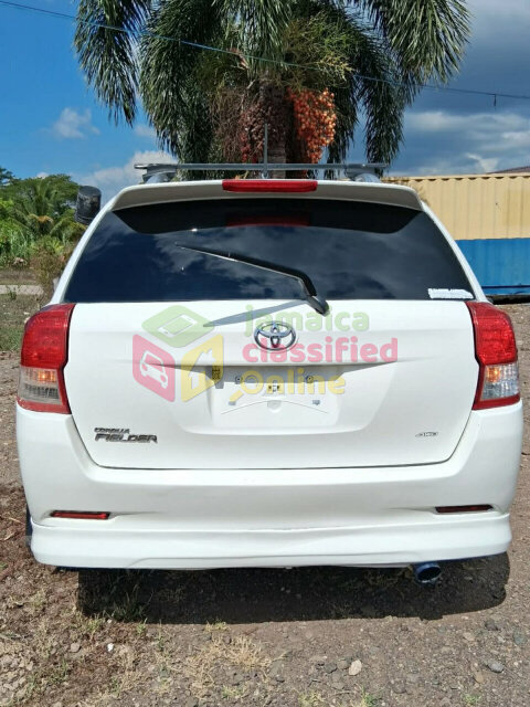2013 Toyota Corolla Fielder X