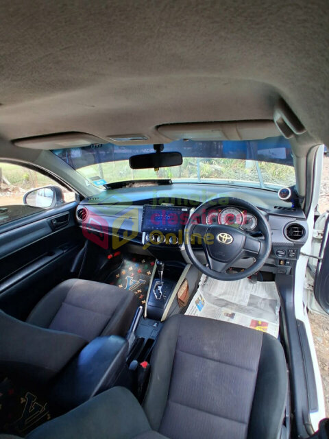 2013 Toyota Corolla Fielder X