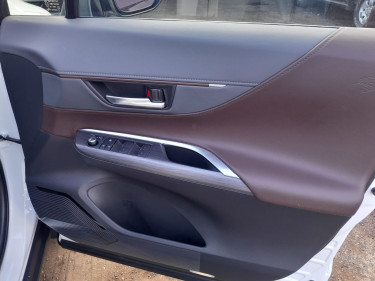 2024 TOYOTA HARRIER