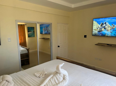 Smart Beachfront Condo W/ Pool & Ocean Views Airbnb & Hotels Bay Front