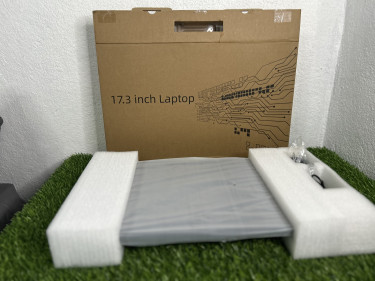 SGIN Laptop, 17.3 Inch Laptops Computer