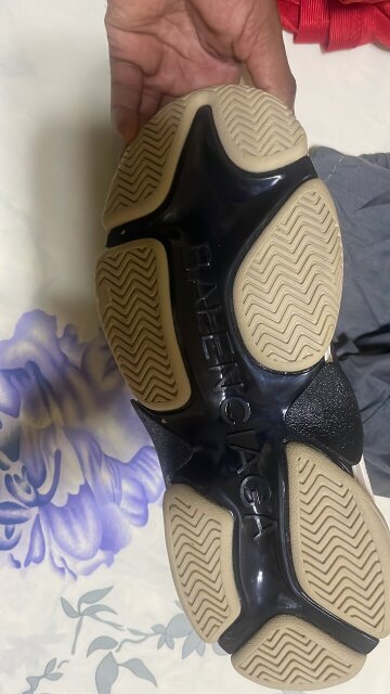 2 Balenciaga