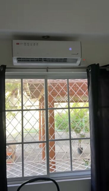 Electrician Kamoy Spence