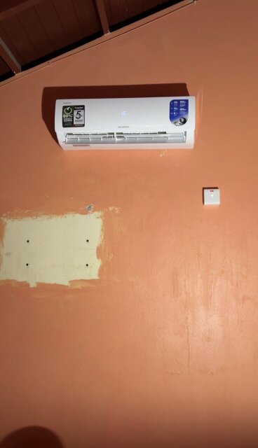 Electrician Kamoy Spence