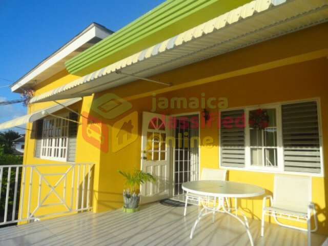 CORAL GARDEN 2 Bedroom 2 Bath Furnished USD$1500