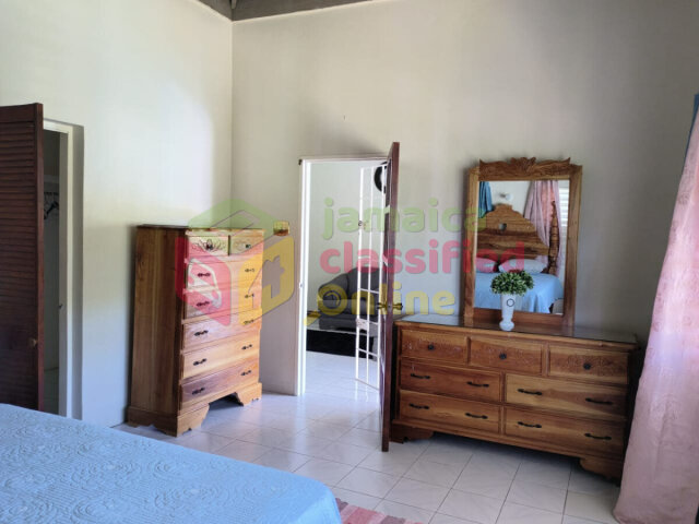 CORAL GARDEN 2 Bedroom 2 Bath Furnished USD$1500