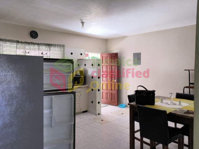 CORAL GARDEN 2 Bedroom 2 Bath Furnished USD$1500