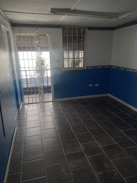 270 Sq Ft Office Space Offices Halfwaytree Area