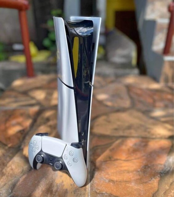 FAILY NEW PS4 PRO