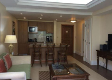 JEWELS 1 Bedroom 1 Bathroom 