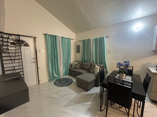 2 Bedroom 1Bathroom Airbnb For Rent
