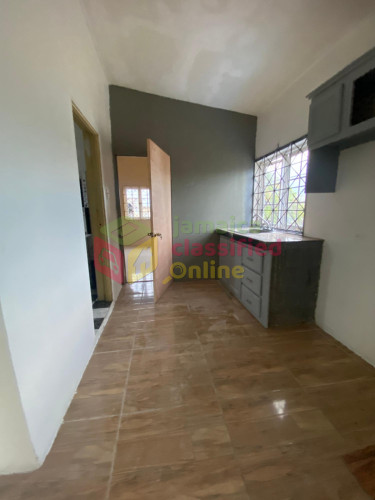 5 Bedroom House For Sale In Portsmouth,StCatherine