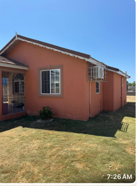 2 Bedrooms 1 Bath