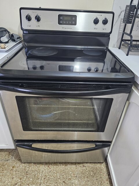 Frigidaire Stove Good Condition