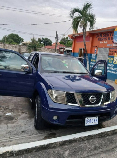 2009 4x4 Nissan Navara (6 Speed Gear Box)