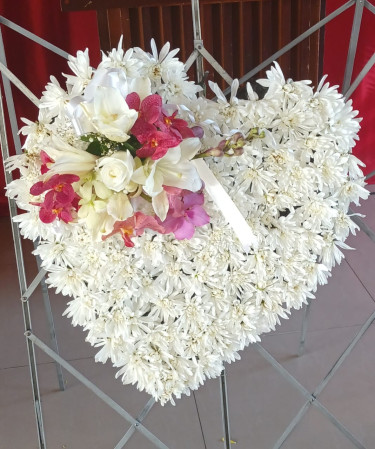 Train To Be A Floral Designer/Florist In 6 Weeks! Schools 47c Old Hope Road