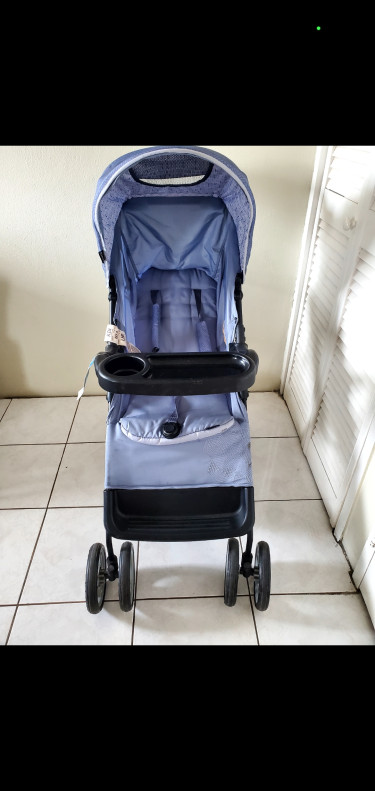 Cosco Baby Stroller With Car Seat  Strollers & Carriers 65 Hope Road