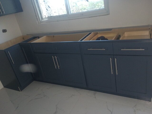 Modern Kitchen Units With Shaker Panel Doors