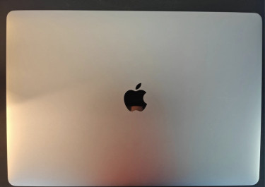 2017 Macbook Pro (15 Inch)