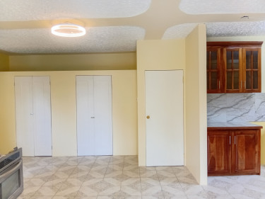 1 Bedroom 1 Bath Large Furnished Studio