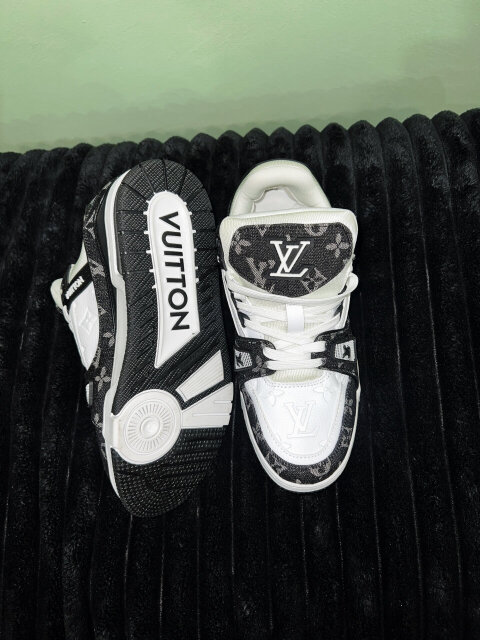 LV Shoes Men's Clothes Kingston