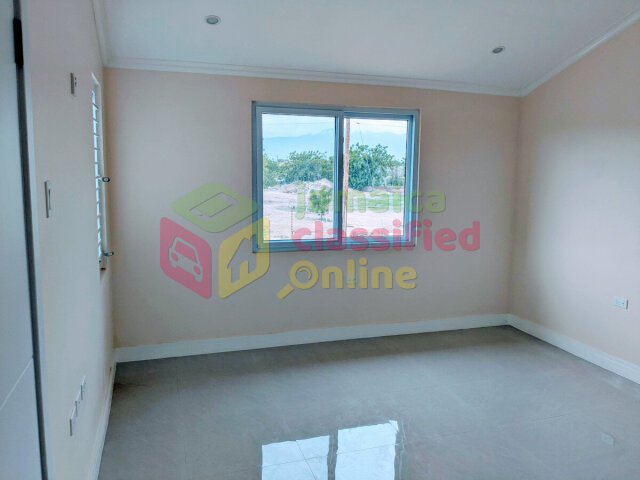CHESTER CREEK 2 Bedrooms 2.5 Baths JMD 175K
