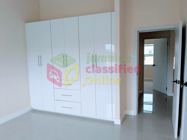 CHESTER CREEK 2 Bedrooms 2.5 Baths JMD 175K