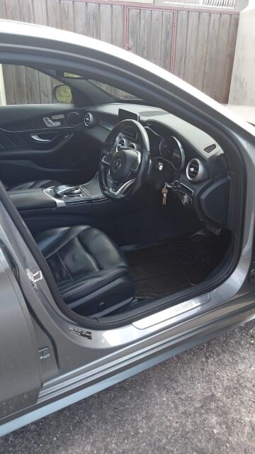 2017 MERCEDES BENZ 220D