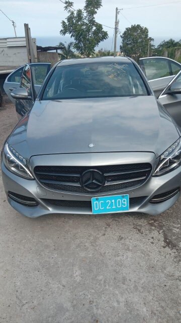 2017 MERCEDES BENZ 220D