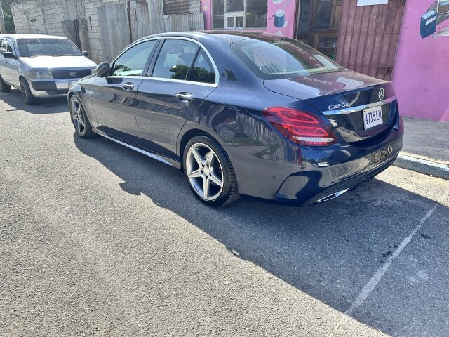 2017 MERCEDES BENZ 220D