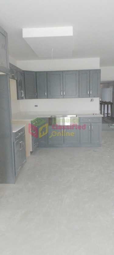 2 Bedrooms 2.5 Bath 