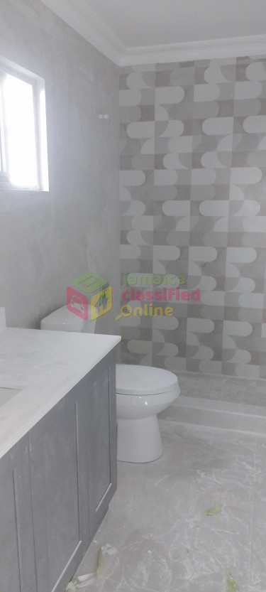 2 Bedrooms 2.5 Bath 