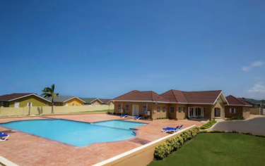 4 Bedroom 4 Bathroom