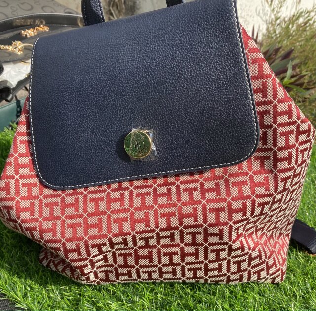 Tommy Bag Handbags & Purses Portmore