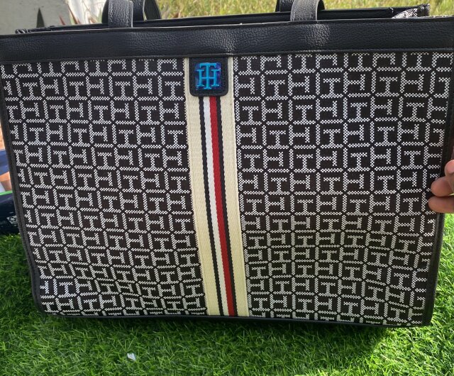 Tommy Hand Bag Original Handbags & Purses Portmore