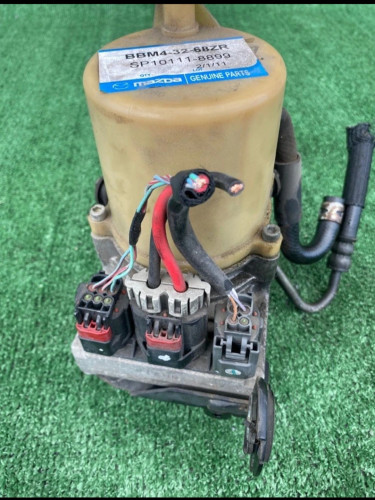Mazda Power Steering Pump  Auto Parts Crossroads