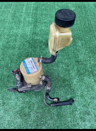 Mazda Power Steering Pump 