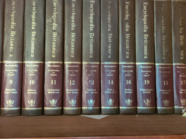 Encyclopedia Set Britannica  Books Kingston