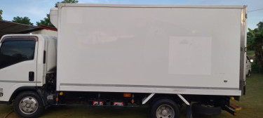 2017 ISUZU ELF 