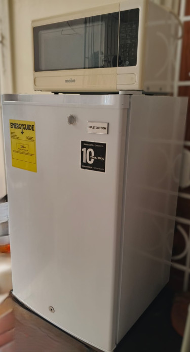MiniFridge+Microwave Oven