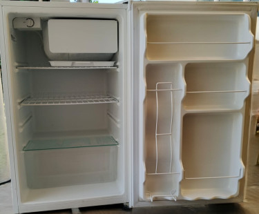 MiniFridge+Microwave Oven