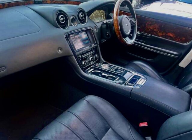 2014 JAGUAR XJ