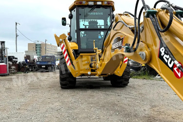 Massive 420 Backhoe Loaders For Sale In Jamaica