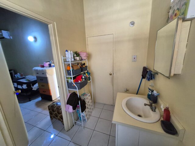 2 Bedrooms 1 Bathroom